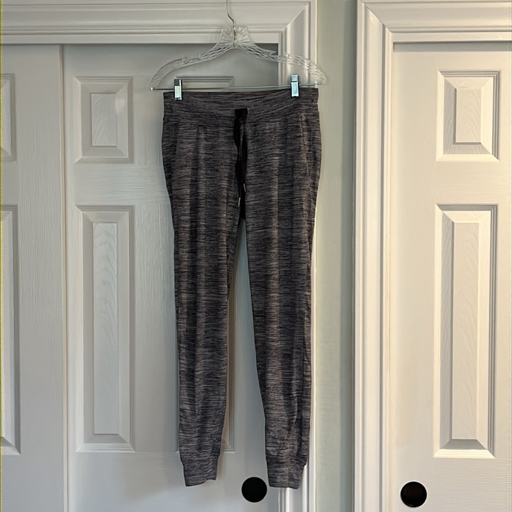 Lululemon Ready to Rulu Jogger - Heathered Black - Picture 2 of 6